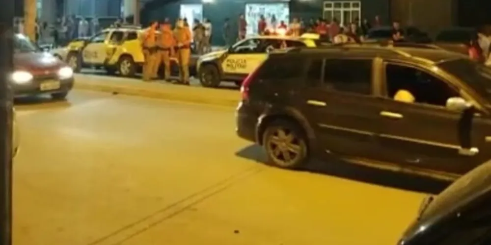 Confusão reuniu mais de 50 pessoas, em Imbituva