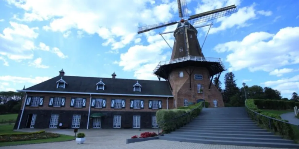 O Dia Mundial do Turismo é comemorado no dia 27/09; Entre as atrações está o maior museu histórico em área aberta do Brasil