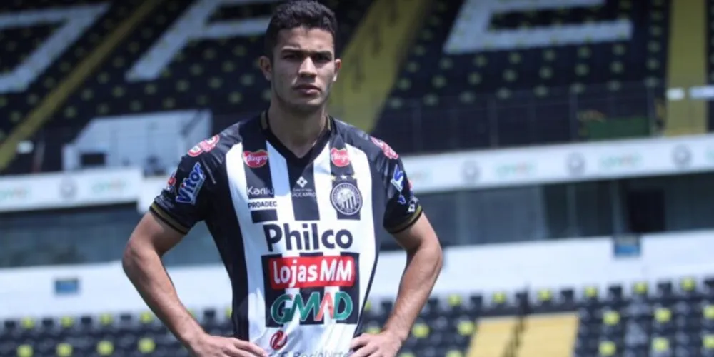 Giovani Albuquerque Felippi, novo atacante do fantasma