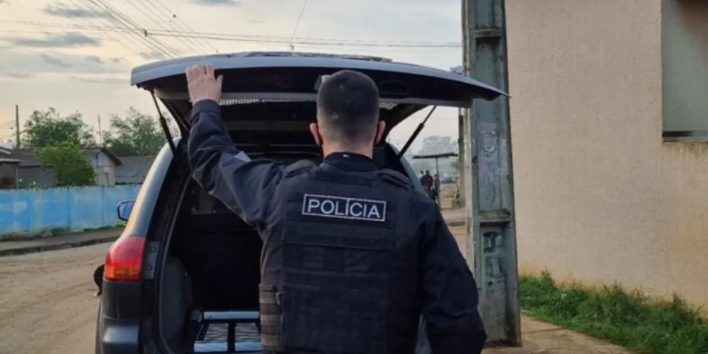 A prisão aconteceu na manhã de hoje (02). 