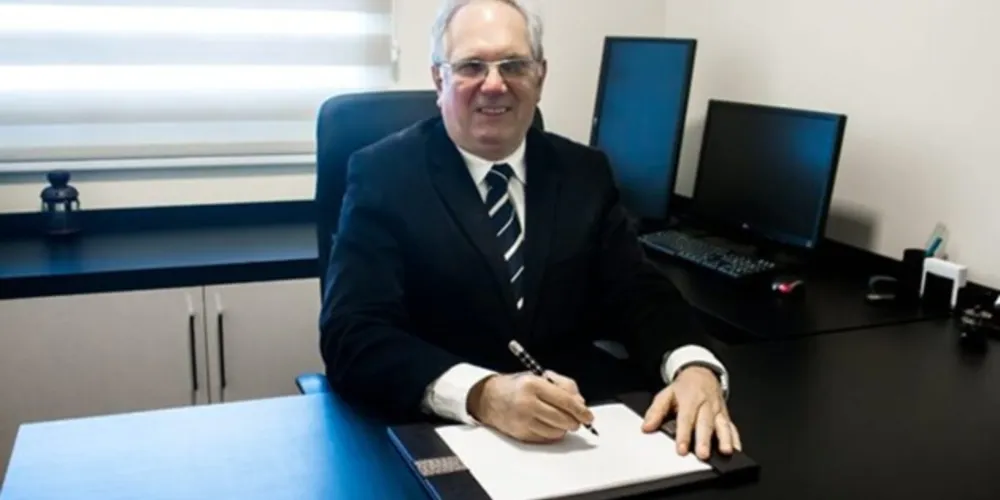 Filiado ao Partido Democrático Trabalhista (PDT) desde 2003, Benck pretende dar continuidade ao trabalho realizado pelo prefeito Dr. Márcio