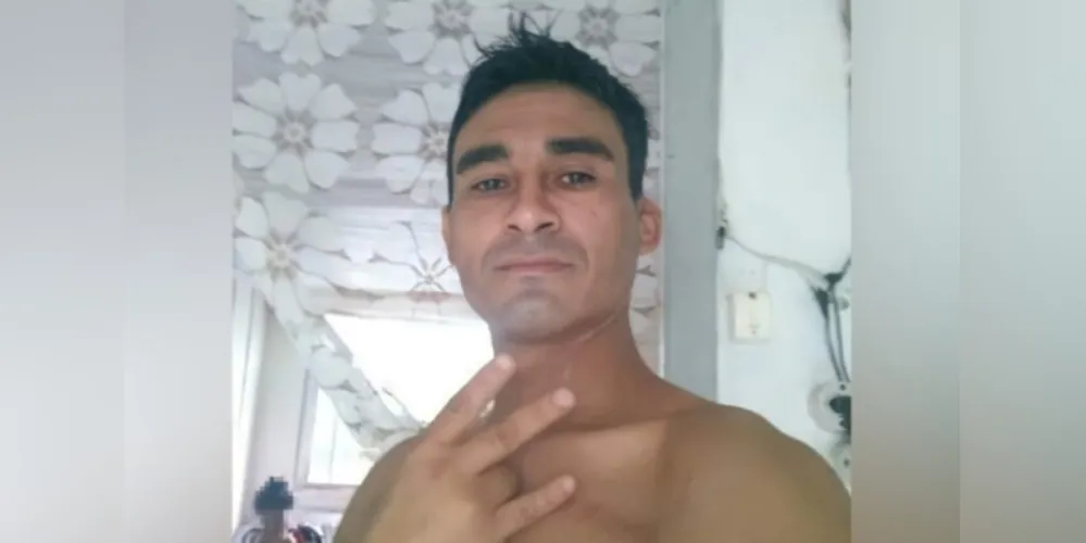  Julio Cezar Fernandes morreu dentro da própria casa após ser atingido por disparos de arma de fogo