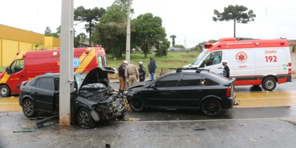 Acidente aconteceu na tarde deste domingo, em Ponta Grossa