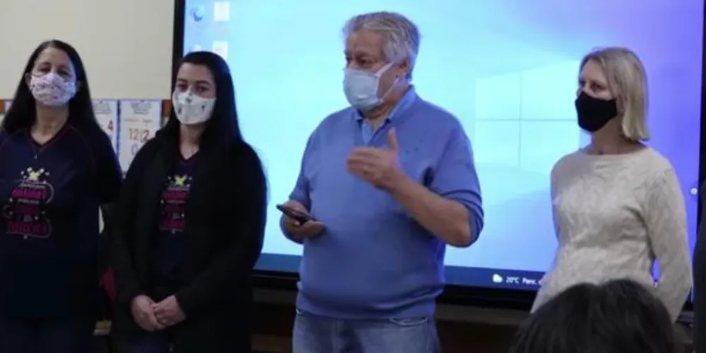 Projeto 'Escola Digital' foi implementado na última sexta-feira (15). O prefeito Idir Treviso destacou a relevância do novo investimento