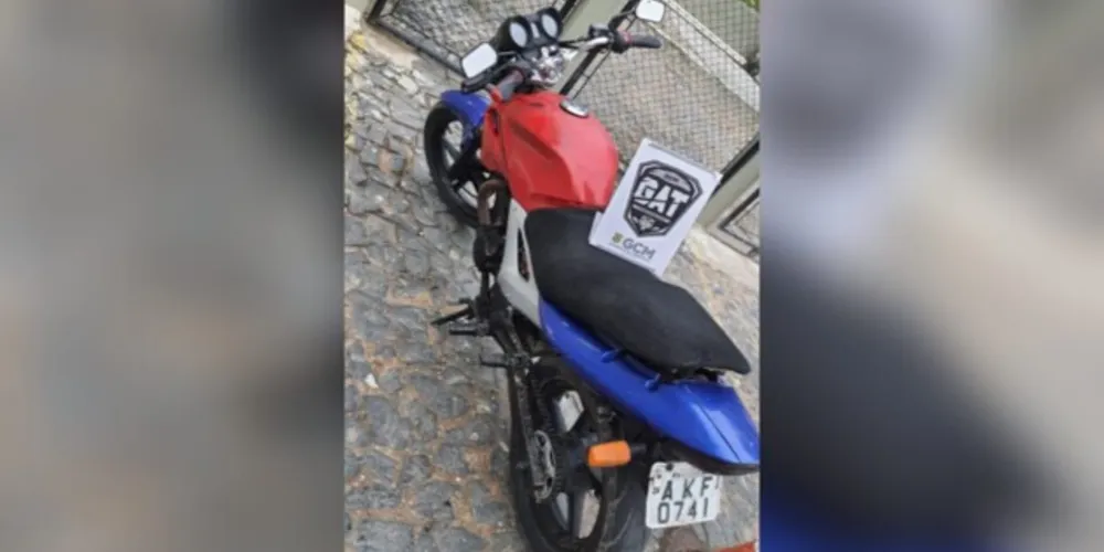 O primeiro proprietário apresentou o documento que prova a compra em uma loja.