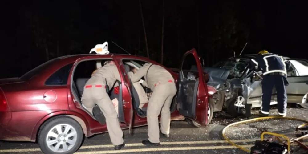 Acidente ocorreu na noite deste sábado na PR-151