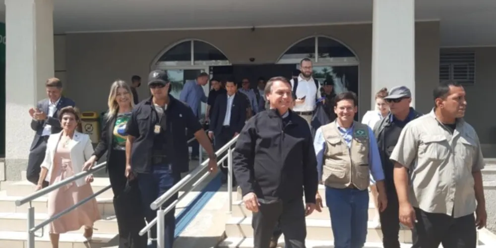 Presidente chegou há pouco na cidade