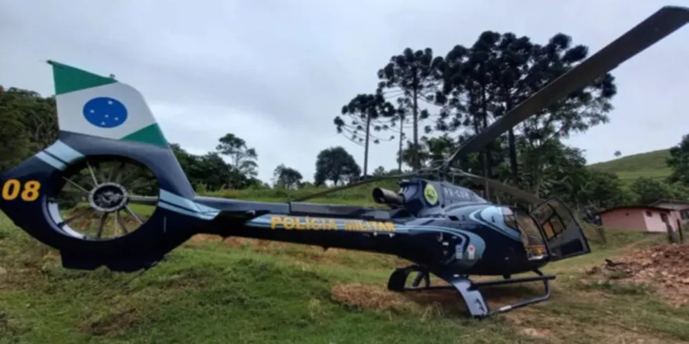 O homem apresentava um quadro estável, com uma possível fratura na região lombar.