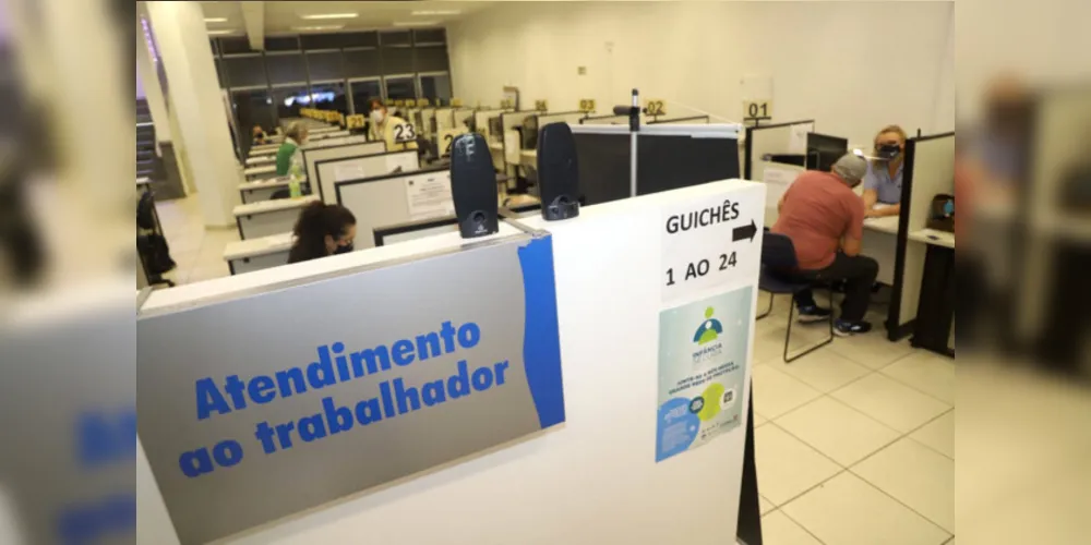 As 216 Agências do Trabalhador do Paraná disponibilizam 4.483 vagas com carteira assinada em diversas empresas do Paraná.