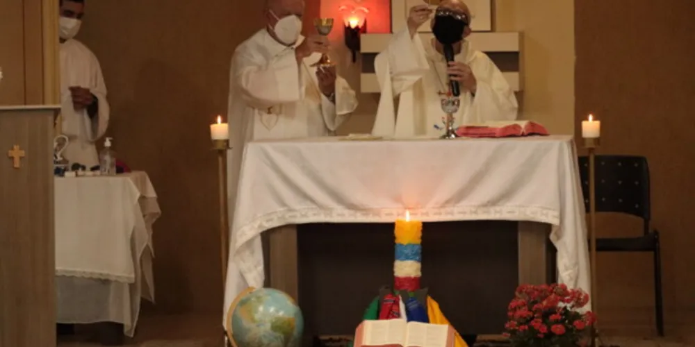 Dom Sergio celebrou a missa de abertura, na sexta-feira (03).