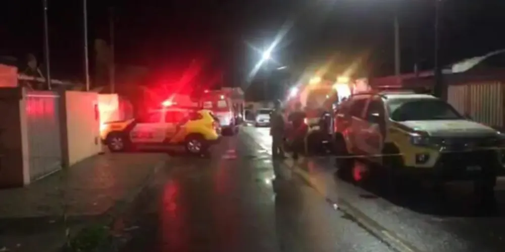 Equipes do Samu prestaram atendimento às vítimas, mas elas não resistiram aos ferimentos.