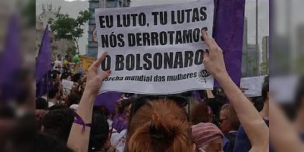 Ato será referente ao veto do presidente na Lei da Saúde Menstrual e acontece neste domingo (17)