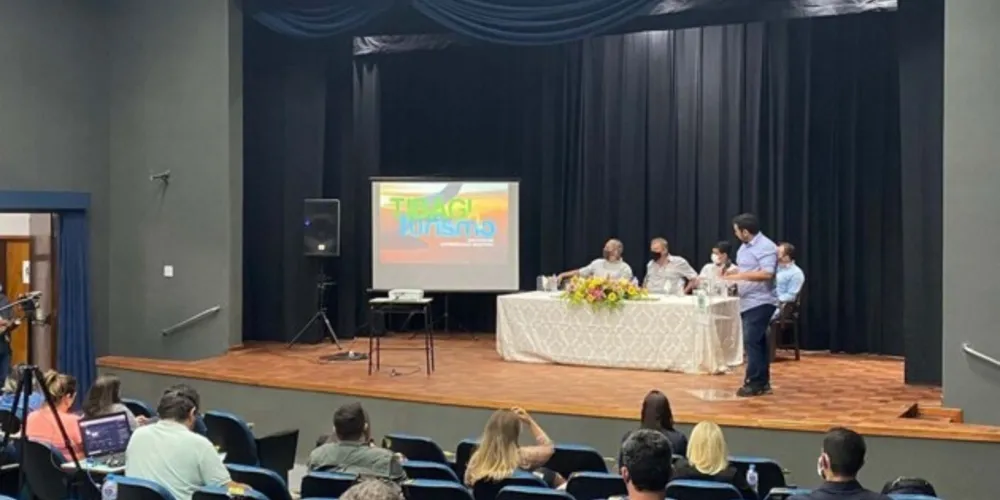 Realizada em Tibagi, nos Campos Gerais, a audiência pública foi transmitida online e pode ser vista no canal Portal Sedest no YouTube. Agora haverá análise das considerações feitas no encontro e consolidação da proposta.