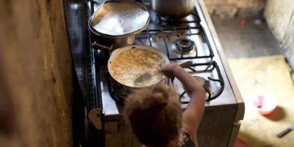 O governo já anunciou que quer aumentar o valor pago mensalmente para no mínimo R$ 400.