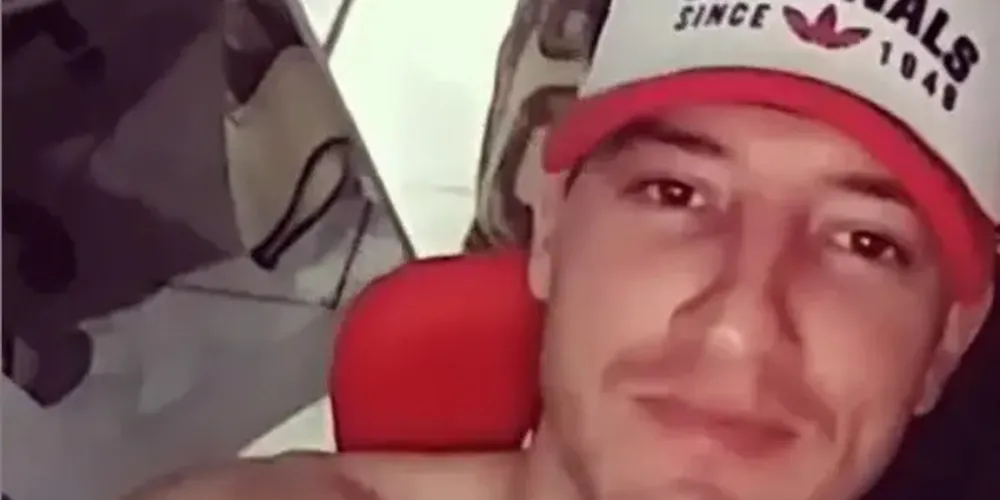 Emerson Reichardt, de 34 anos, se afogou no dia 18 de setembro, quando passeava com a família no litoral do Paraná.