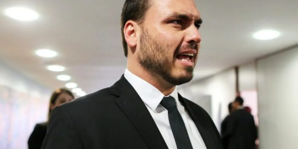 Nas publicações, vídeos sugeriam que ex-presidente Lula havia doado refinarias da Petrobras à Bolívia