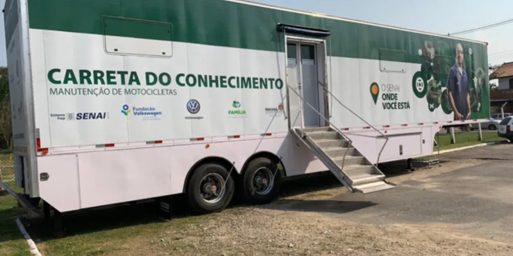 Prefeitura de Ponta de Ponta Grossa promove curso de Mecânica Automotiva. pelo programa Carreata do Conhecimento, no Parque Ambiental.