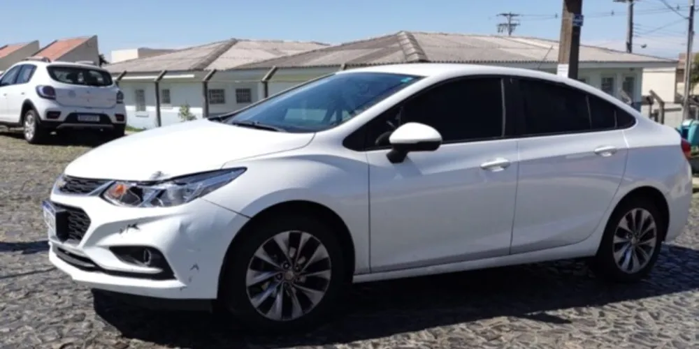 Batida aconteceu no cruzamento das ruas Rocha Pombo com Lauro Lopes, no Jardim Carvalho.