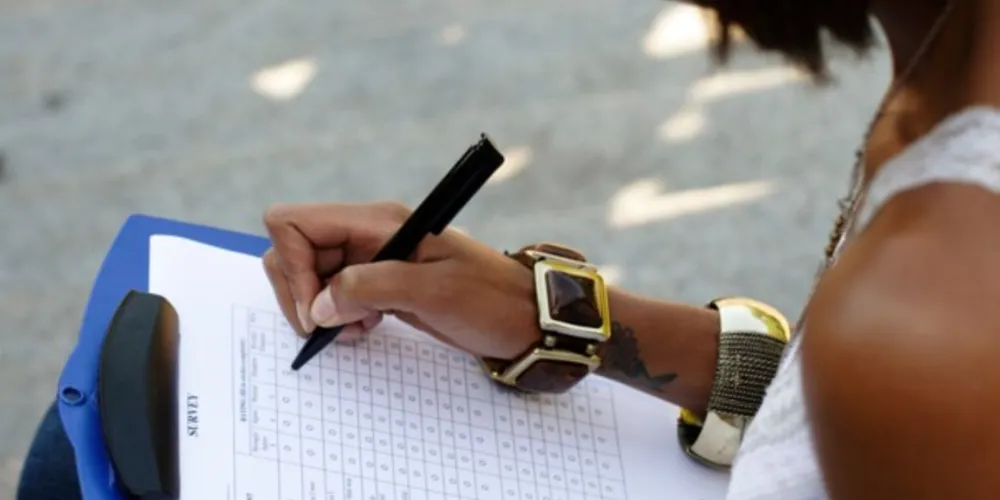 A certificação é um processo que comprova que profissionais com conhecimento técnico têm habilidades adquiridas por sua experiência.