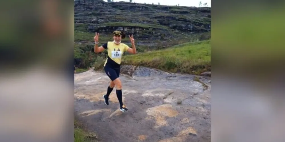 Depois da Cachoeira da Mariquinha e do Distrito de Uvaia, o cenário do domingo de chuva foi a Cachoeira do Rio São Jorge