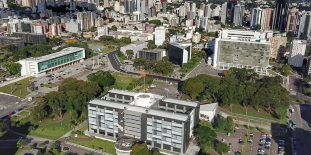 As repartições públicas estaduais terão escala especial de funcionamento durante o feriado nacional do Dia de Nossa Senhora Aparecida, comemorado na terça-feira, 12 de outubro..