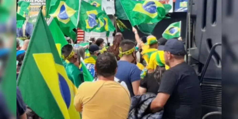 Um ato ocorre também na BR-116, em Mafra, próximo a divisa de Santa Catarina com o Paraná. 