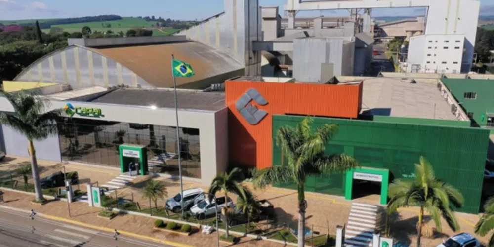 Capal conta com 967 profissionais em seu quadro de colaboradores, e está presente com 21 unidades de negócio distribuídas em 13 cidades