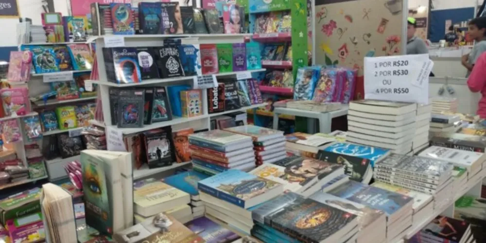 De quarta a sexta-feira, os alunos e pais da instituição também poderão participar de atividades literárias 