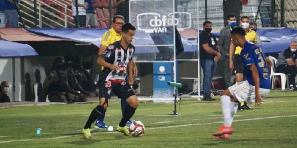 Operário e Cruzeiro empataram na Arena Jacaré