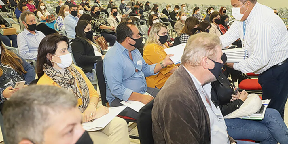 Parceria contempla programas que favorecem a geração de emprego e outras iniciativas em prol da população