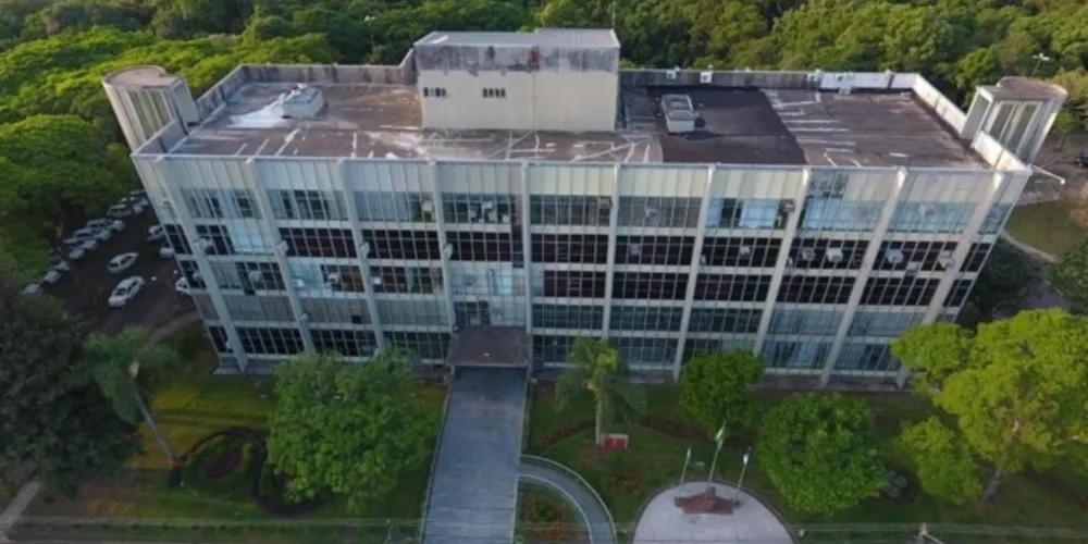 A Prefeitura de Ponta Grossa, através da Secretaria de Turismo (Setur), realizou, nesta segunda-feira (13), a cerimônia de premiação dos vencedores do concurso ‘Fotografe Ponta Grossa 2'