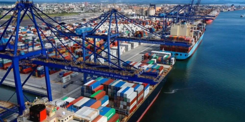 Portos do Paraná fecham setembro com um volume de 44,5 milhões de cargas movimentadas no ano.