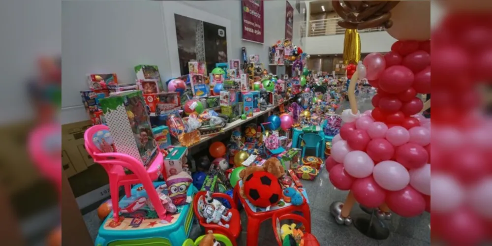 Quem ainda não fez doação de brinquedos para a campanha Paraná Piá tem até segunda-feira (5) para contribuir e ajudar a levar alegria a crianças que estão em tratamento de saúde no Estado. A arrecadação teve início no dia 9 de setembro e já contou com a participação de servidores de diversas secretarias do Estado e também de pessoas e empresas de fora do governo.