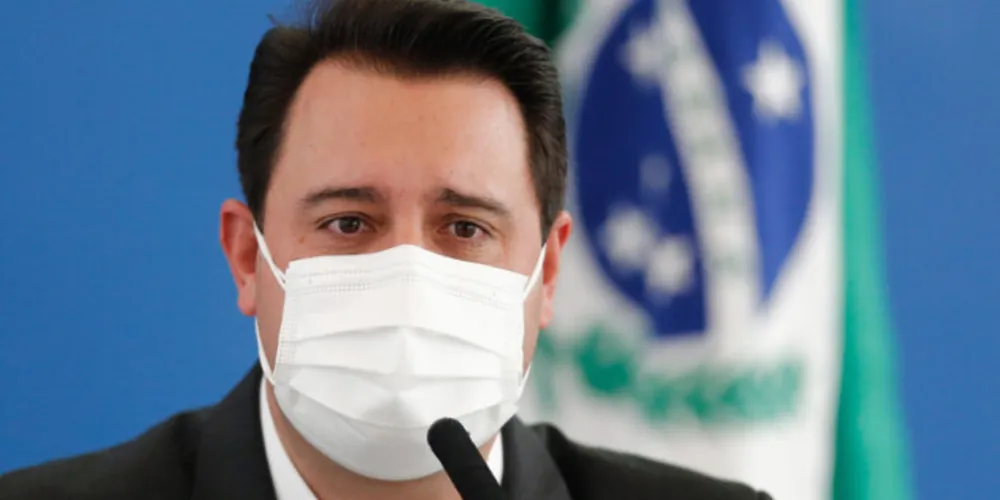 Decisão depende do avanço da imunização contra a covid-19