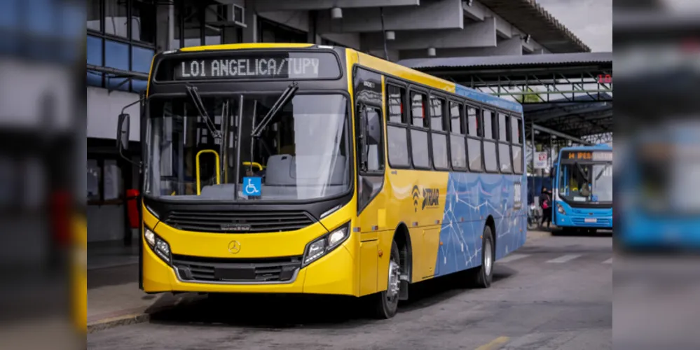 A redução da tarifa é um estímulo à utilização do transporte coletivo local.

