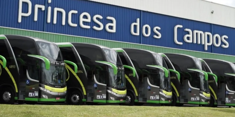 Grupo EPC (Expresso Princesa dos Campos) comprou seis ônibus Busscar Vissta Buss 400 LD com chassi Volvo B420 R 6×2