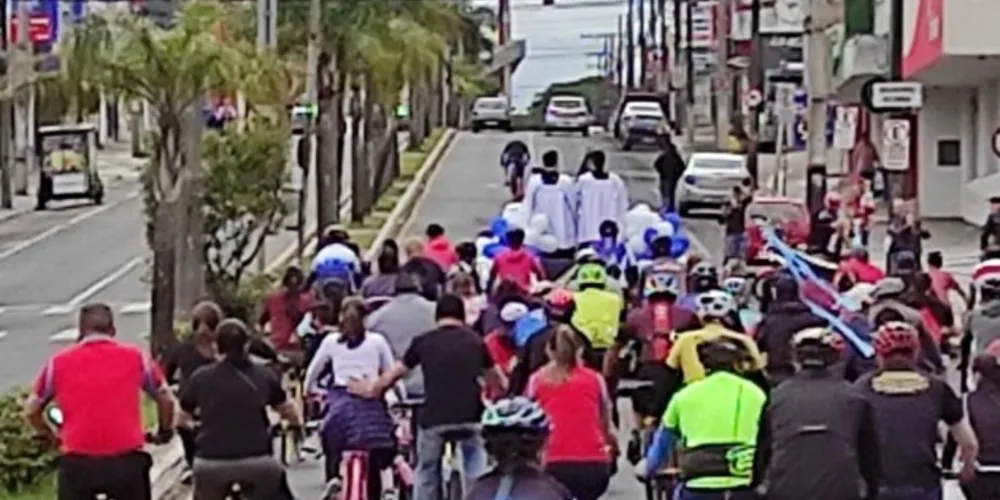 Cerca de 150 pessoas fizeram o passeio