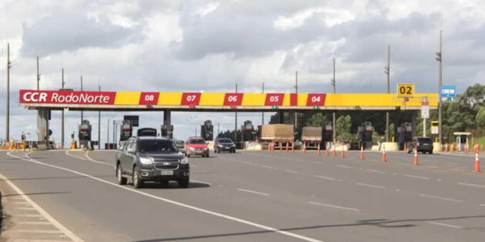 CCR RodoNorte divulgou nesta sexta-feira (05) uma nota informando que alguns pedágios do Paraná receberão pagamentos antecipados. A ação foi ocasiona pelo evento do Presidente da República, Jair Messias Bolsonaro, neste sábado (06) em Piraí do Sul