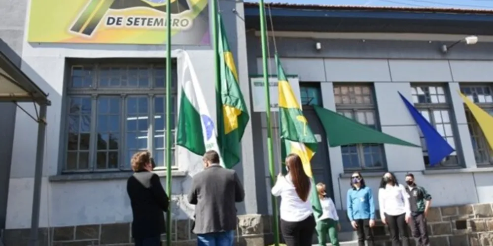 Solenidade ocorreu nesta quarta-feira (1º). Confira a programação completa