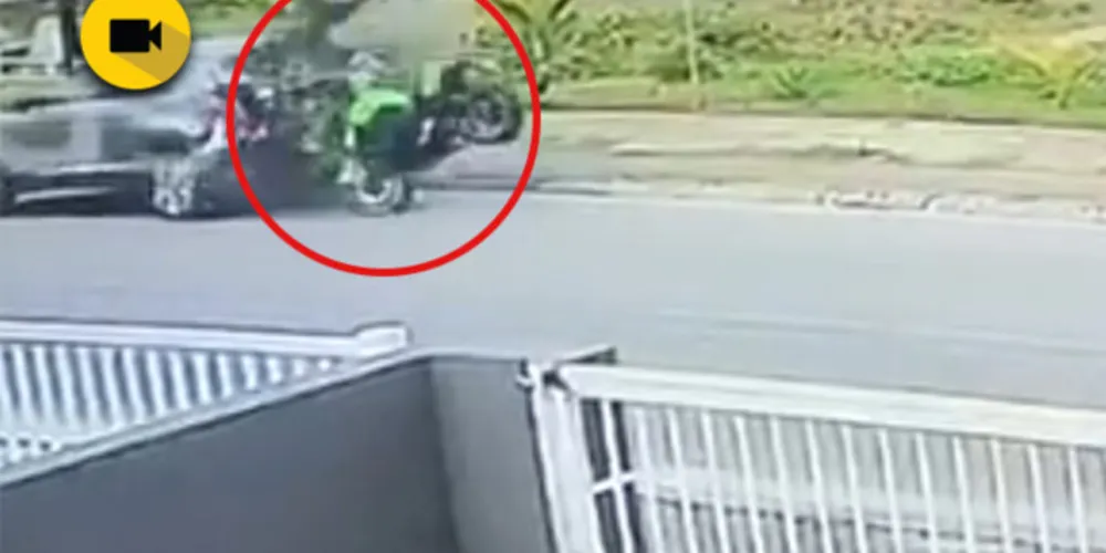 Imagem ilustrativa da imagem Câmera flagra colisão que matou jovem em Matinhos