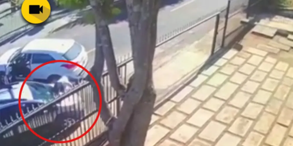 Imagem ilustrativa da imagem Em briga de trânsito, advogado atropela mulher e foge