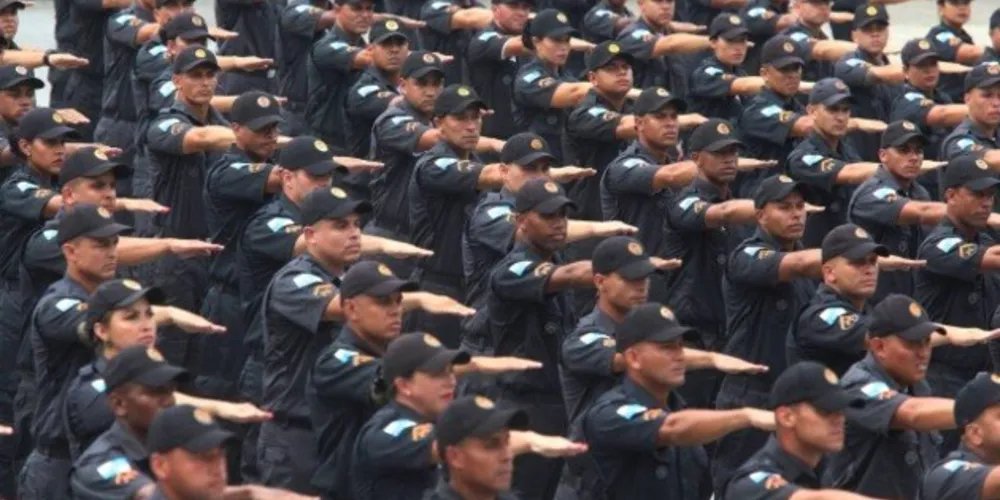 Policiais estão se mobilizando pela internet para aderir as manifestações.