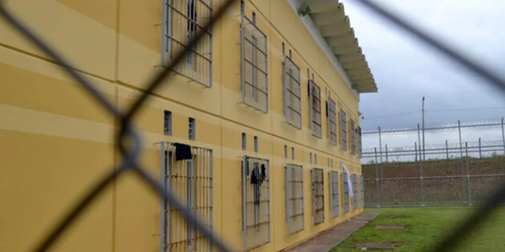 O retorno das visitas presenciais nas unidades prisionais do Paraná iniciará no próximo sábado (06/11), de forma gradual e com agendamento prévio