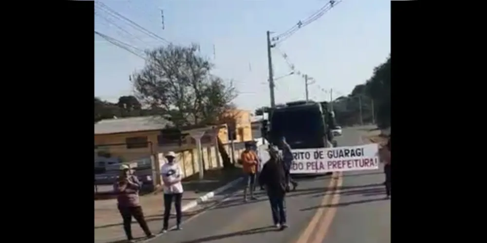 Objetivo do ato era chamar a atenção do poder público municipal