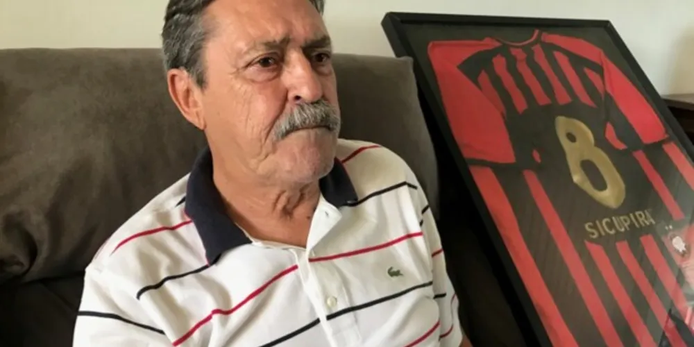 Meia-atacante foi um dos maiores jogadores da história do clube. Falecimento foi anunciado neste domingo (7)