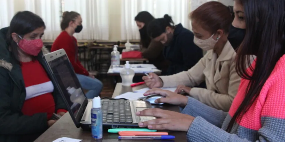 1ª Edição do Projeto Sine Comunidade ofereceu vagas de emprego e serviços para a população.