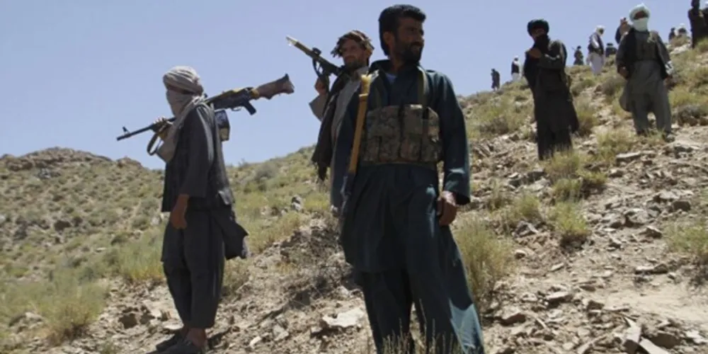 O ultimato ocorre em meio à desesperada operação ocidental de retirada de cidadãos e aliados afegãos por meio do aeroporto de Cabul.