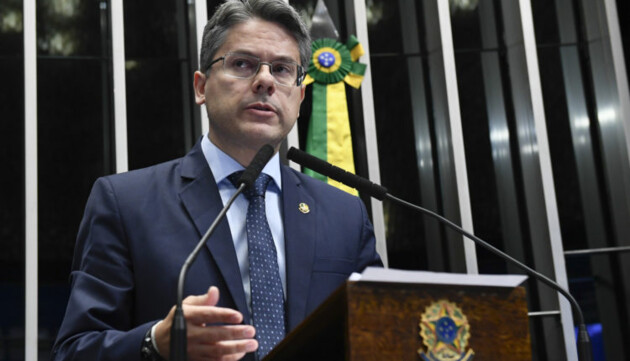 Senador pelo Cidadania, Alessandro Vieira.