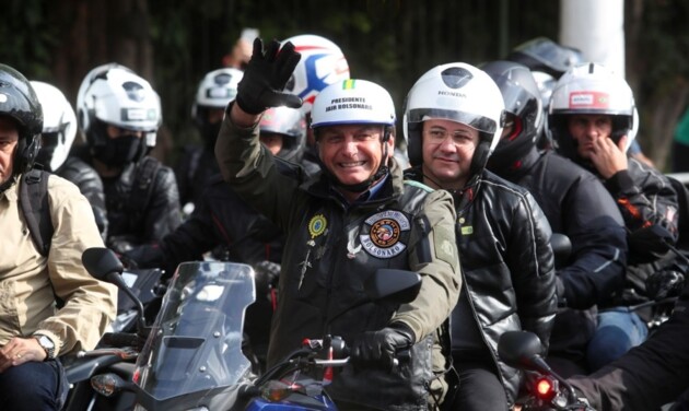 Presidente da República, Jair Messias Bolsonaro (sem partido), durante 'motociata'.