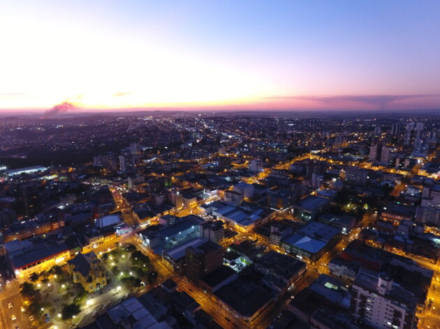 Festa aconteceu na Vila Margarida, na cidade de Ponta Grossa, nesta madrugada de sábado (4).